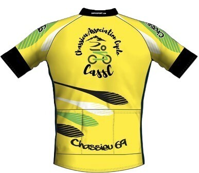 Essayage et commandes de vetements CASSC